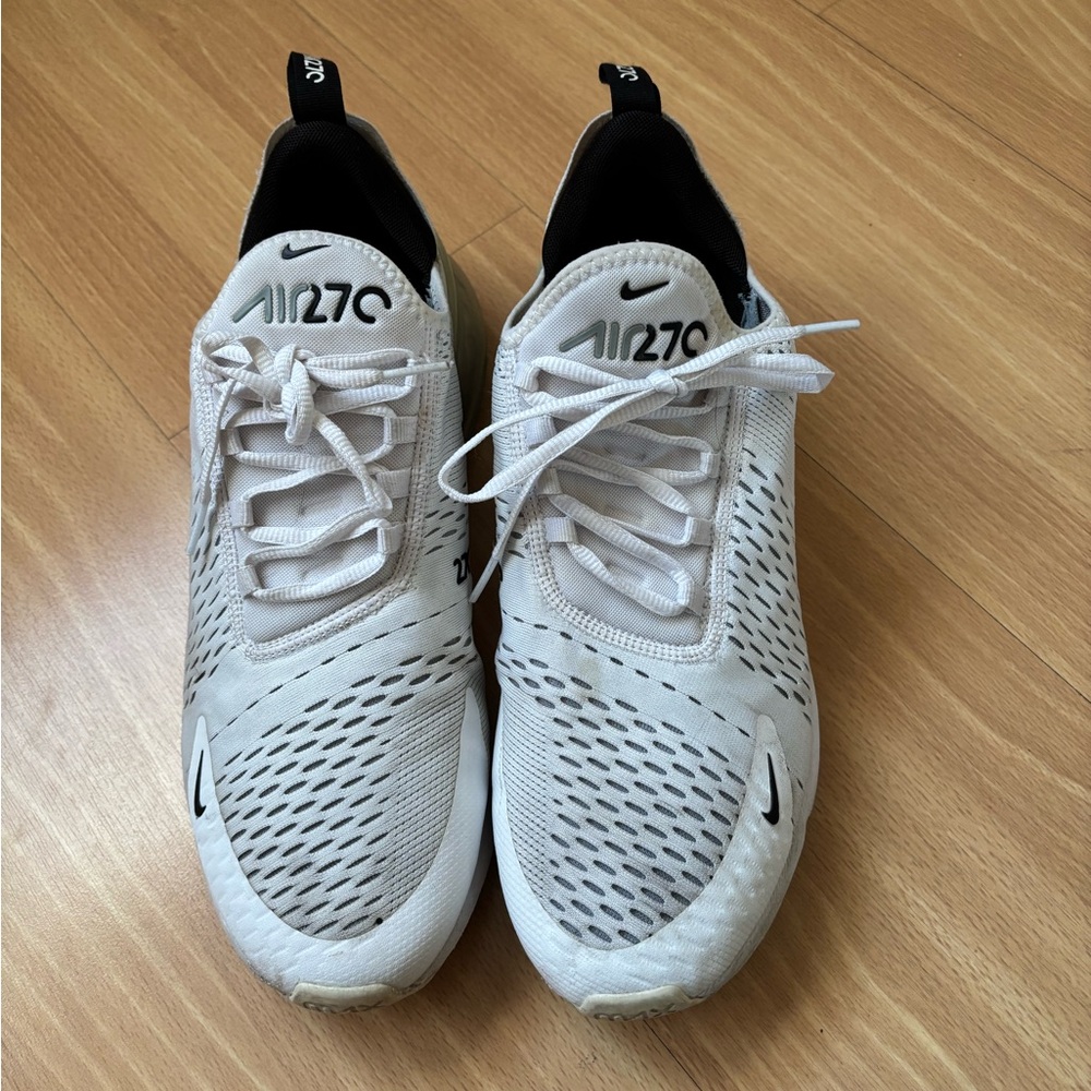 NIKE Air Max 270 Sneakers